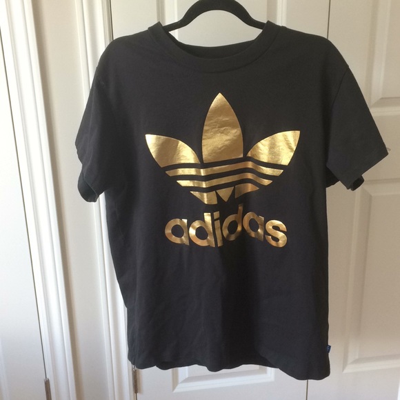 Adidas XS t-shirt dress or L t-shirt - Picture 1 of 2